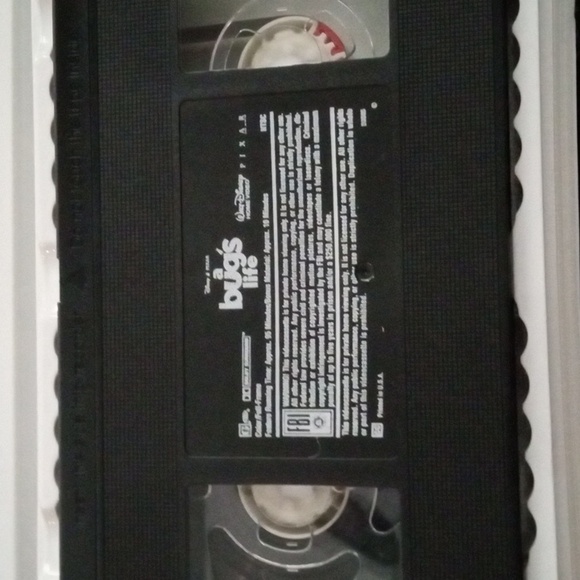 Disney Pixar a bugs life. VHS tape 1998 - Picture 5 of 5